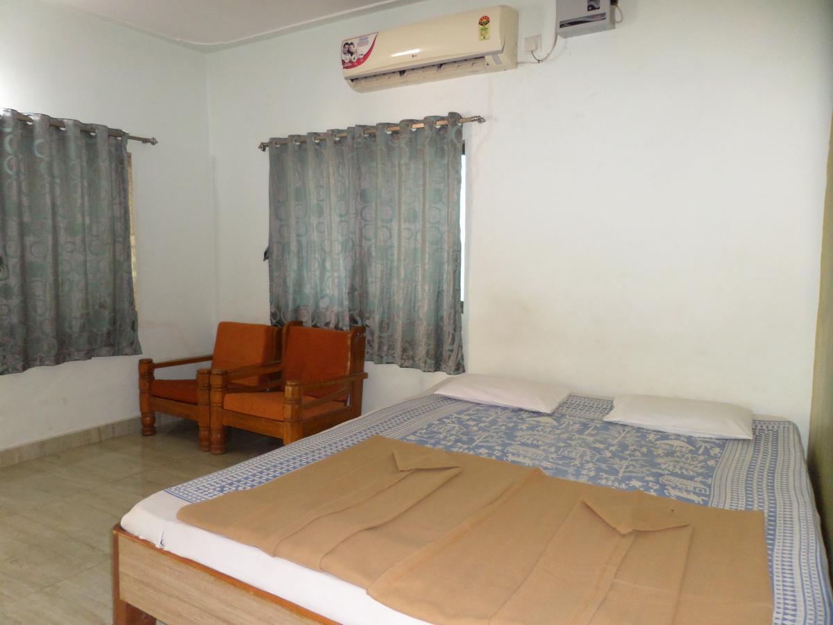 Atithi Farm House Hotel Borlai Exterior photo